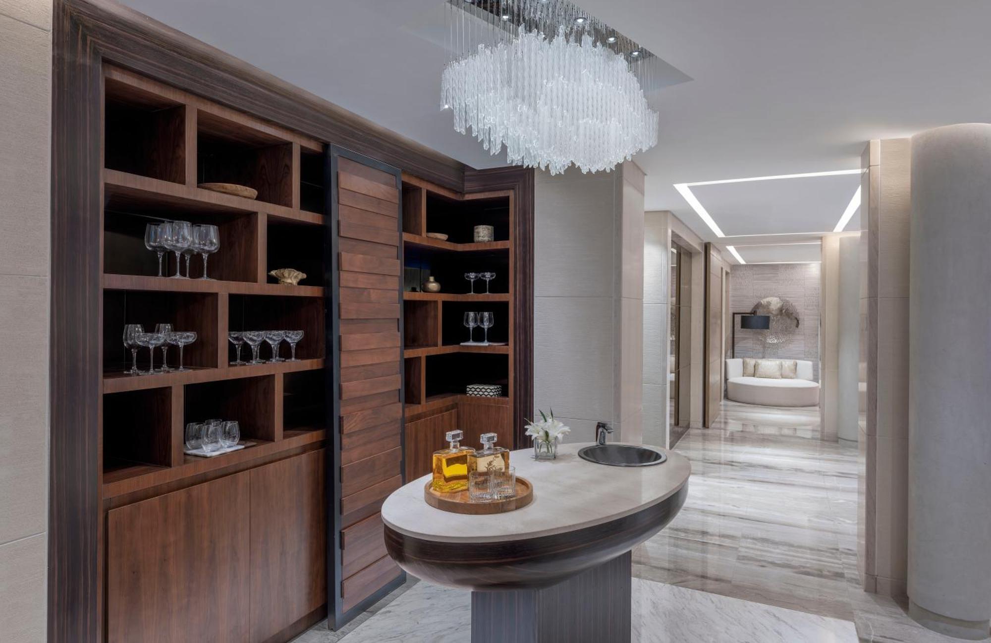 Penthouse Pearl Spa Suite Ocean View
